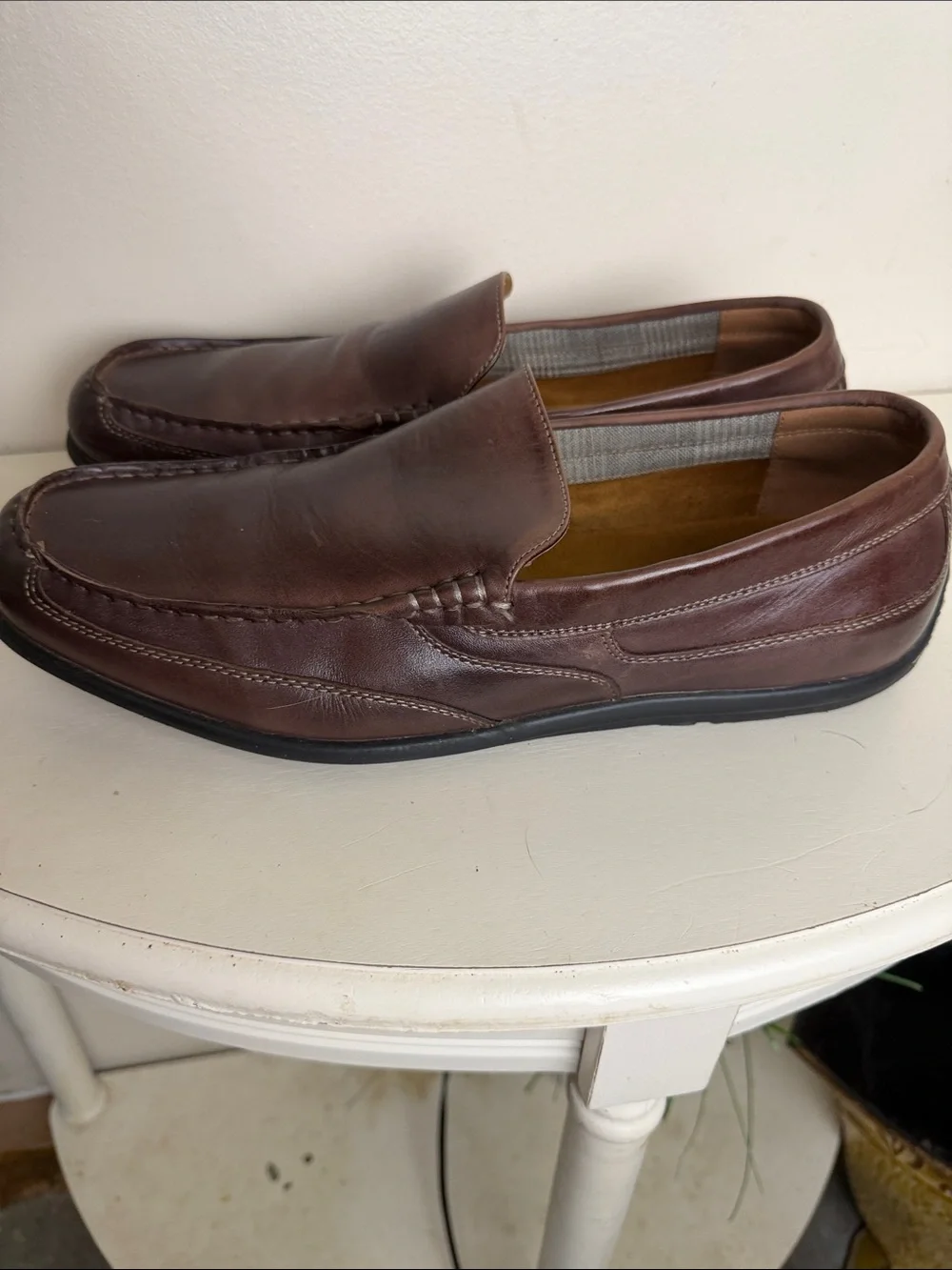 (2385) Nunn Bush Men's Chocolate Brown Leather Slip-On Loafers, Size: 10M